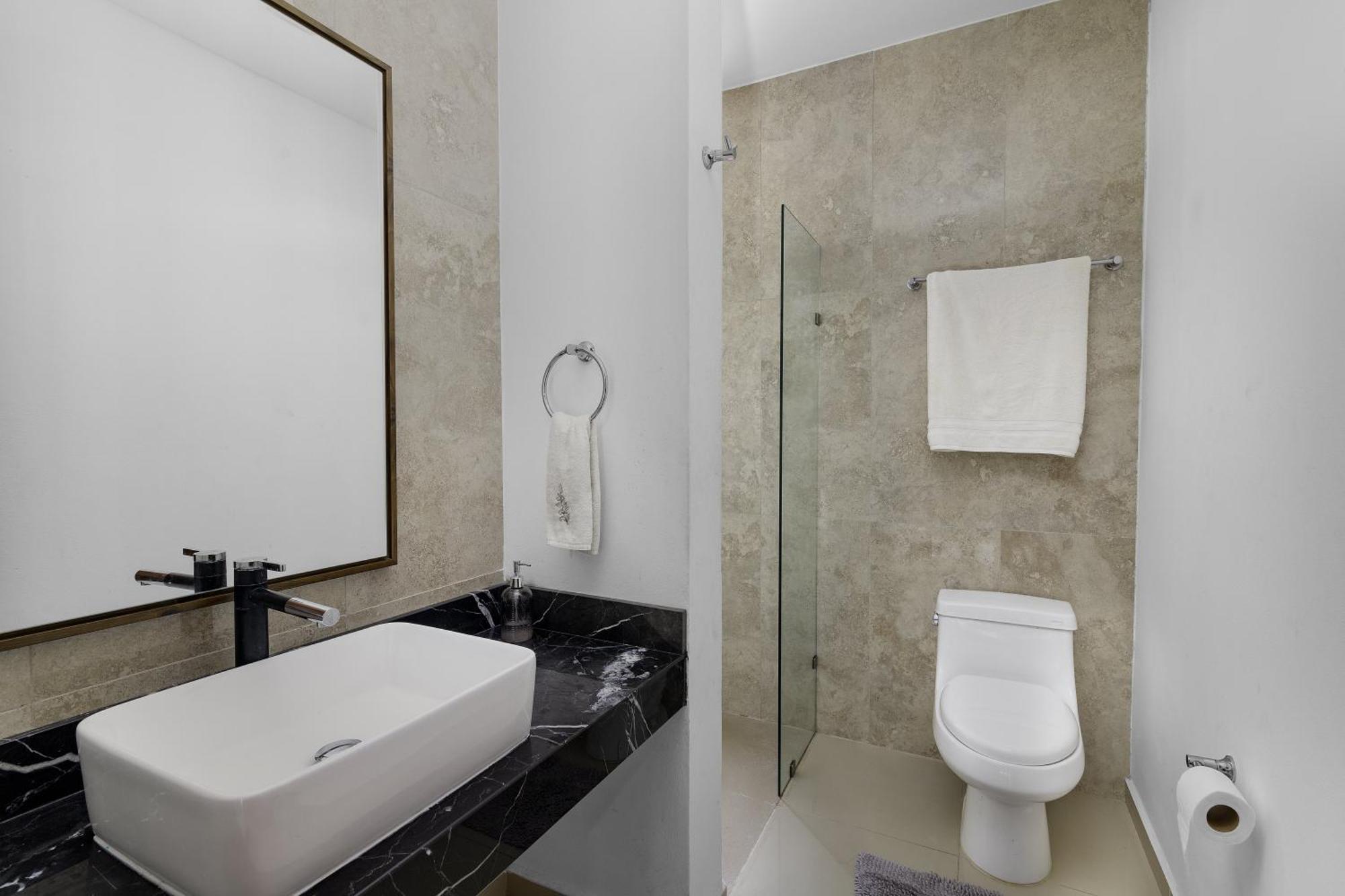 Angelina 28 Beachfront And Family Apartments - Modern And Relaxing Long Stays - 20 Min From Cancun Airport Puerto Morelos Eksteriør billede