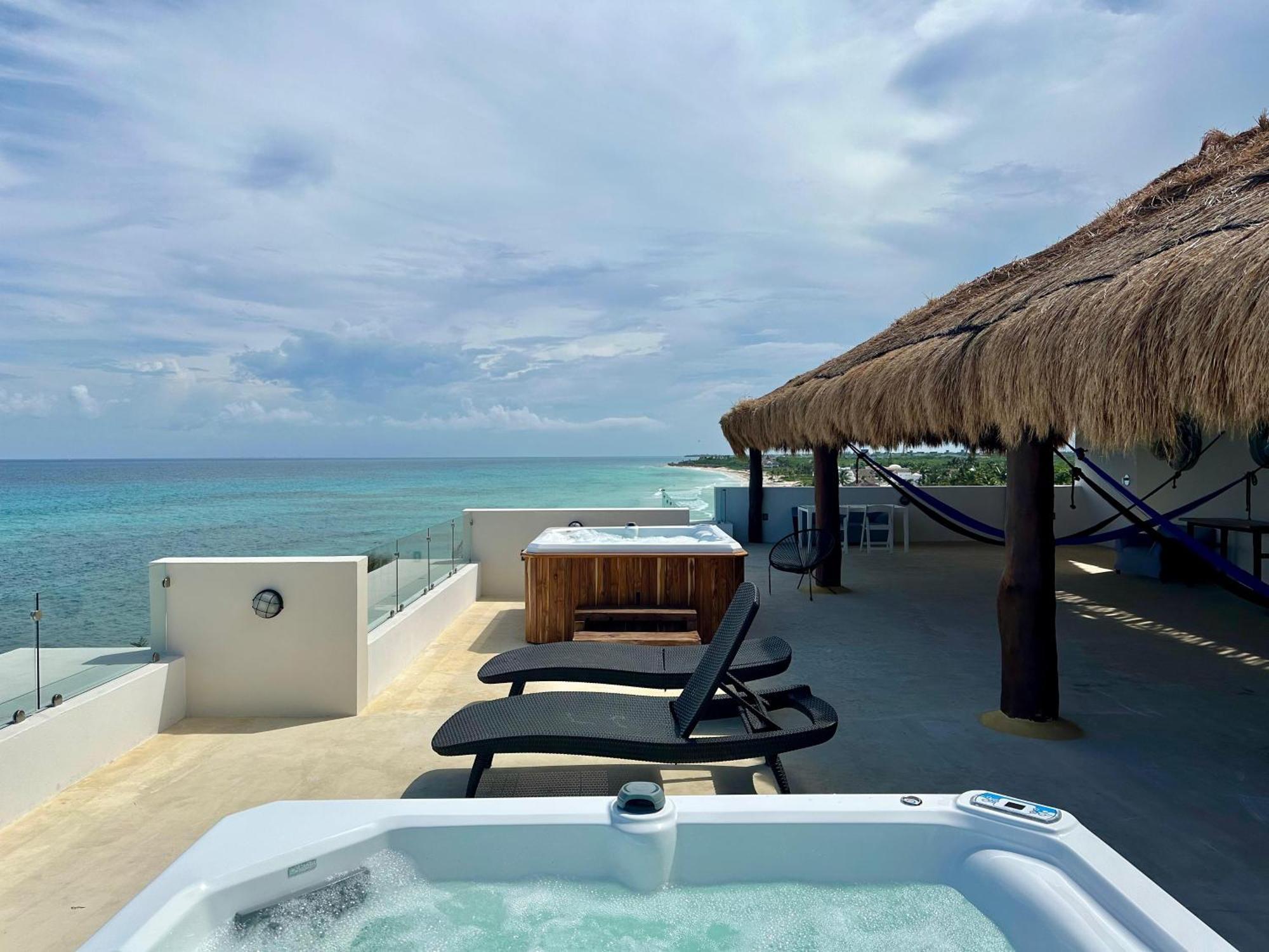 Angelina 28 Beachfront And Family Apartments - Modern And Relaxing Long Stays - 20 Min From Cancun Airport Puerto Morelos Eksteriør billede